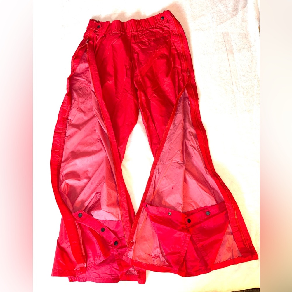 Vintage Black Bear Men Red Ski Pants Size XL Korea. Wait 17” Inseam 31” Rise 15” - Picture 2 of 7